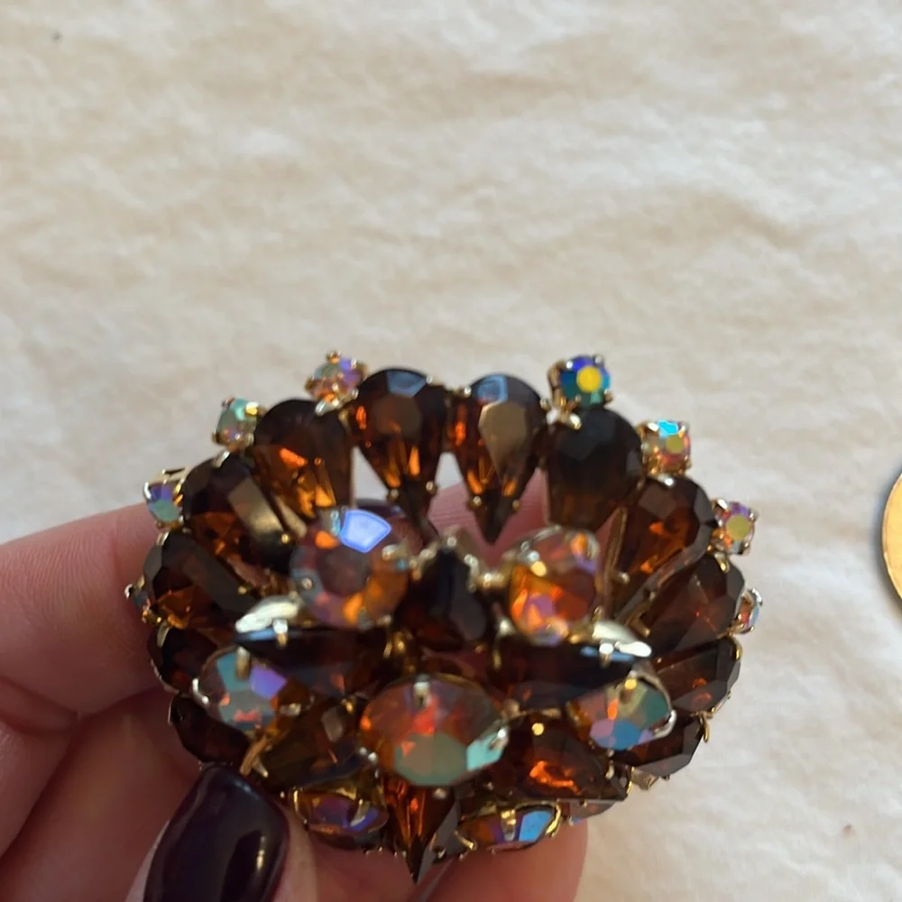 VTG Brooch - Picture 4 of 4